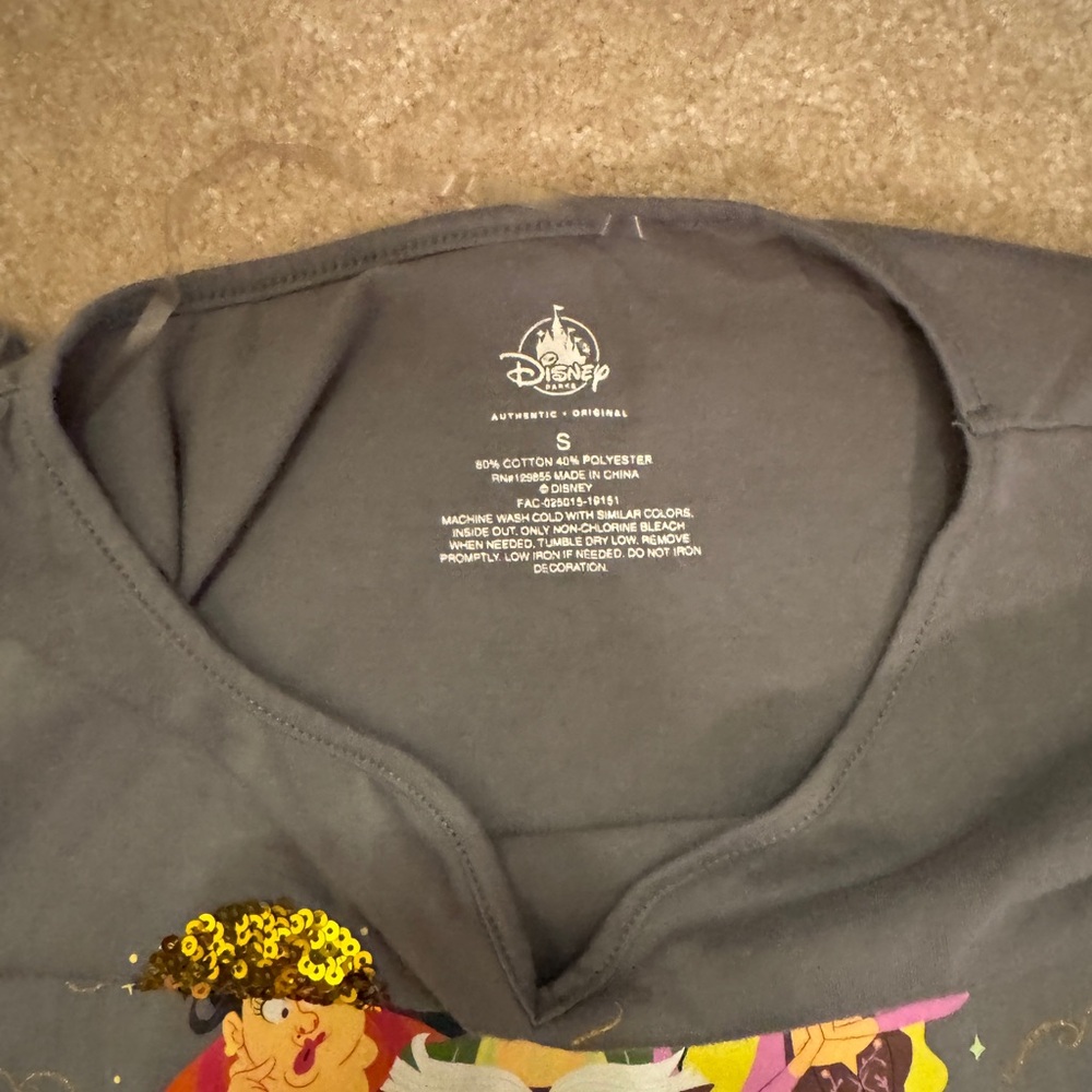 Hocus Pocus tee - Picture 2 of 3